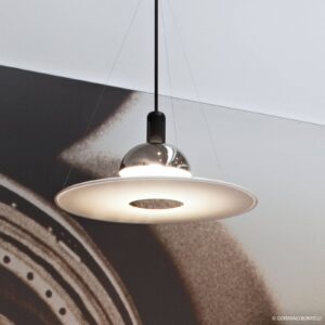 FLOS Frisbi - závěsná lampa s bílým diskem