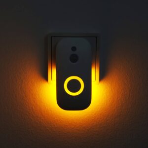 LED noční světlo Agena se senzorem pro zásuvku